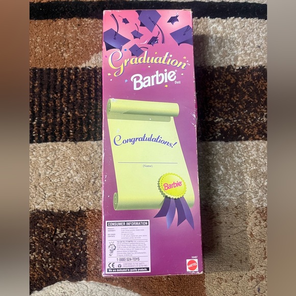 1997 Graduation Barbie - Picture 2 of 3